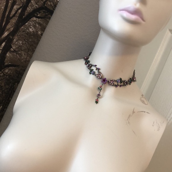 Floral rhinestone choker - Picture 3 of 16
